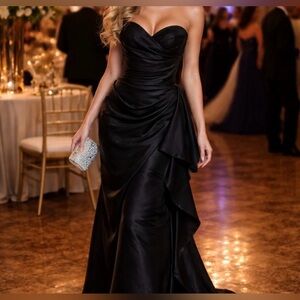 Elegant Black Strapless Evening Gown